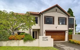 Busby Hill Villa - Havelock North Holiday Home