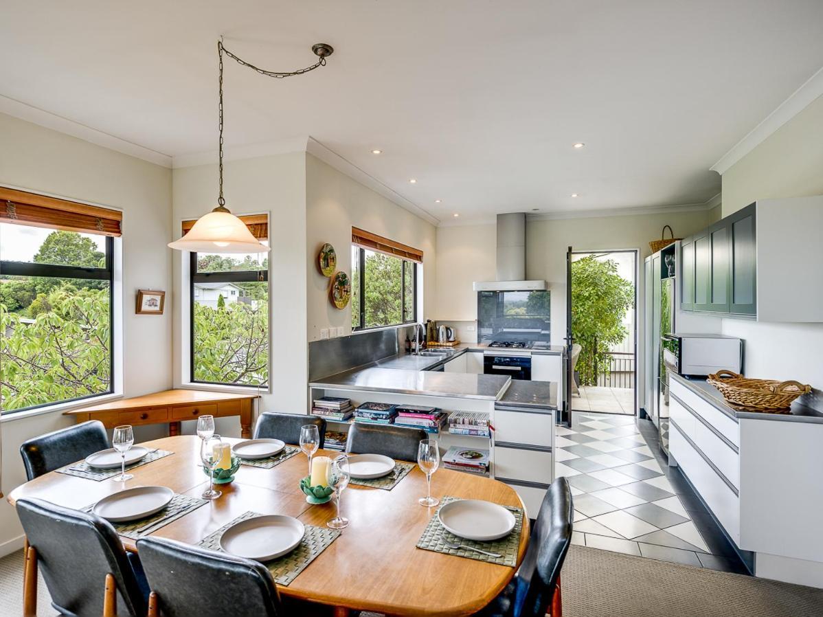 Busby Hill Villa - Havelock North Holiday Home Exterior foto