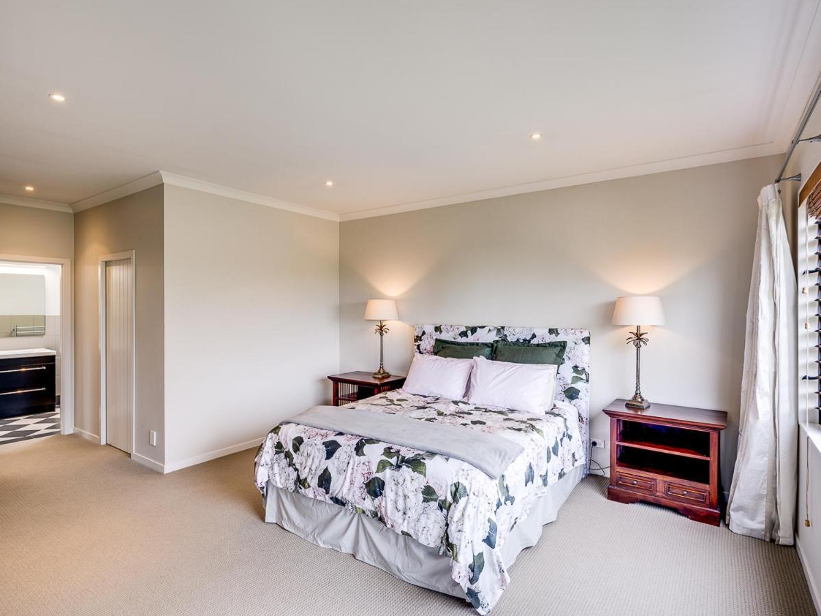 Busby Hill Villa - Havelock North Holiday Home Exterior foto